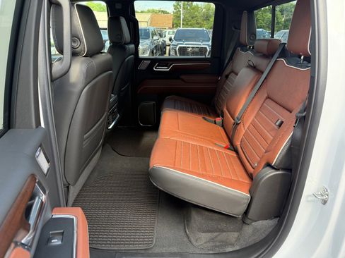 New 2025 GMC Sierra 2500 Denali Ultimate image 16