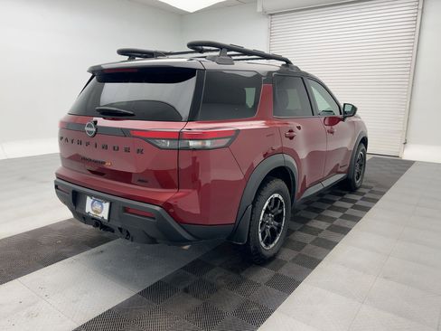 Used 2025 Nissan Pathfinder Rock Creek image 9