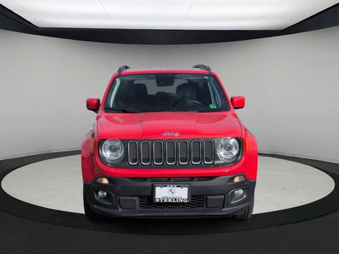 Used 2018 Jeep Renegade Latitude w/ UConnect 8.4 Nav Group image 3