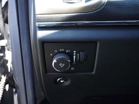 Used 2014 Jeep Grand Cherokee Limited AWD/4WD image 40