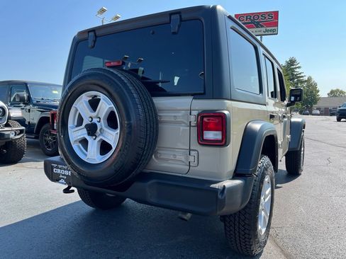 Used 2022 Jeep Wrangler Unlimited Sport AWD/4WD image 43