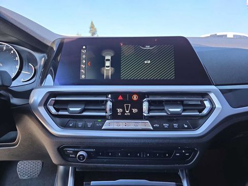 Used 2019 BMW 330i Sedan w/ Driving Assistance Package RWD image 24