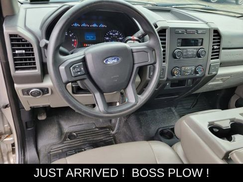 Used 2017 Ford F250 XL w/ Snow Plow Prep Package image 29