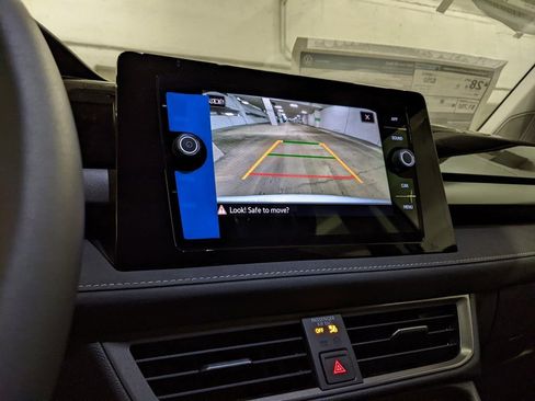 New 2026 Volkswagen Taos SE image 17