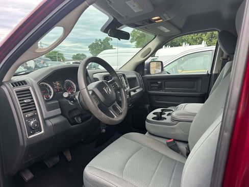 Used 2018 RAM 1500 Express w/ Express Value Package AWD/4WD image 14