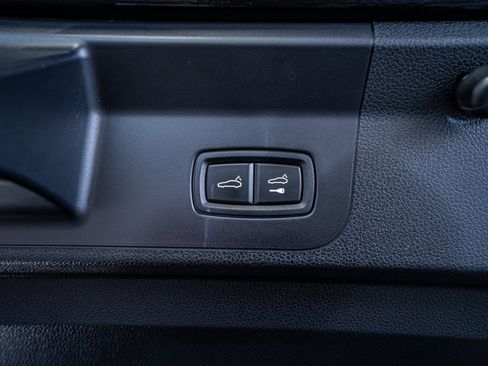 Used 2021 Porsche Panamera 4 image 63