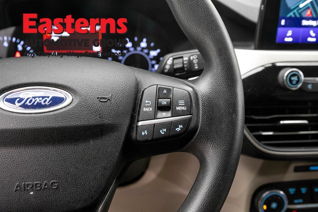 Used 2020 Ford Escape SE AWD/4WD image 16