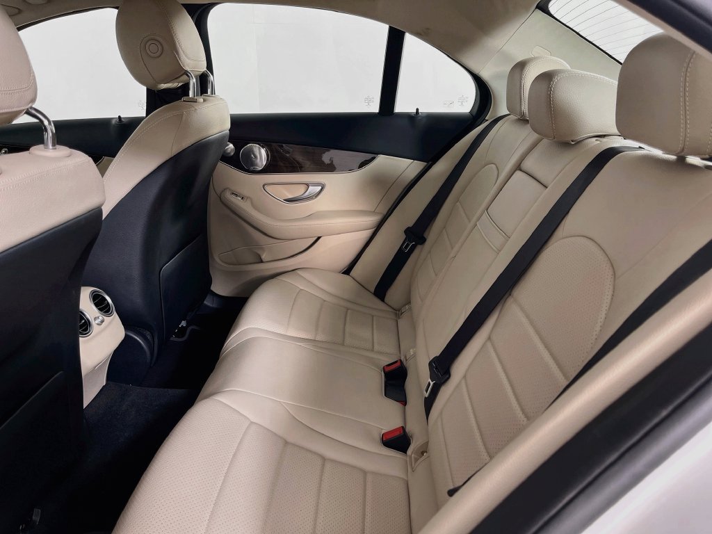 Used 2021 Mercedes-Benz C 300 Sedan w/ Premium Package image 33