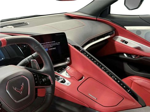 Used 2025 Chevrolet Corvette Stingray Preferred Cpe w/ 2LT image 15