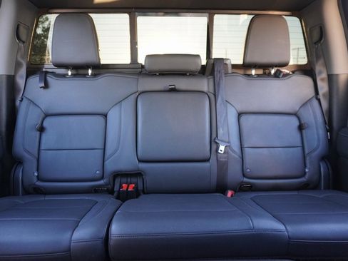 Used 2021 GMC Sierra 1500 SLT image 26