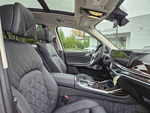 New 2026 BMW X7 xDrive40i image 11