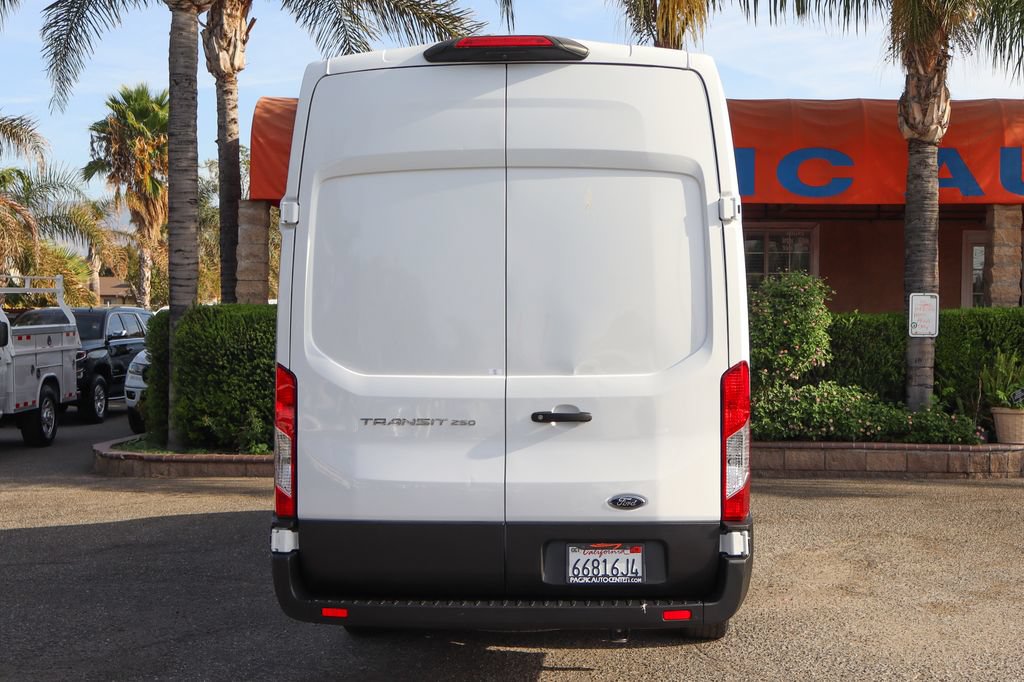 Used 2022 Ford Transit 250 148 High Roof Extended RWD image 7