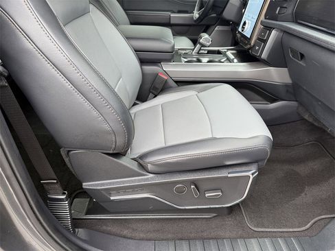 Used 2023 Ford F150 Lightning Lariat image 14