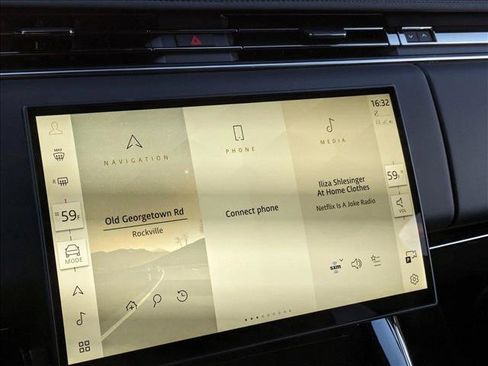 New 2025 Land Rover Range Rover Sport Dynamic SE image 12