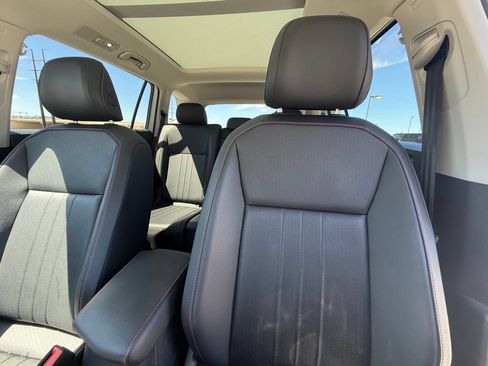 Used 2024 Volkswagen Tiguan Wolfsburg Edition w/ Panoramic Sunroof Package AWD/4WD image 13