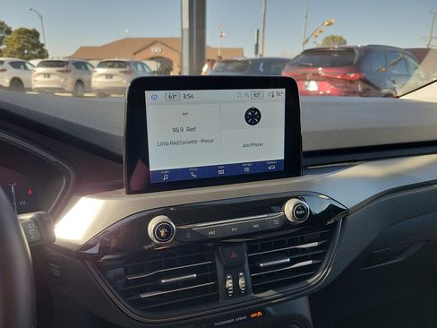 Used 2024 Ford Escape Active image 17