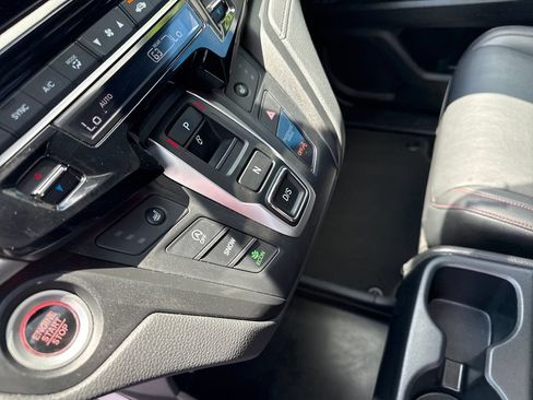 Used 2025 Honda Odyssey Sport-L image 27