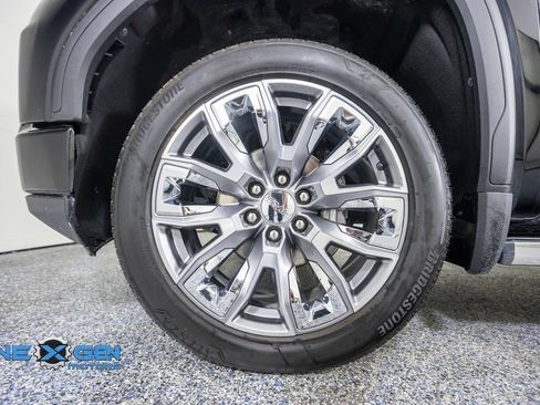 Used 2025 GMC Sierra 1500 Denali w/ Denali Reserve Package AWD/4WD image 49