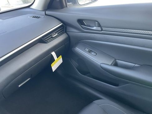 New 2025 Nissan Altima 2.5 S image 17