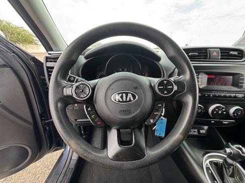 Used 2015 Kia Soul + FWD image 27