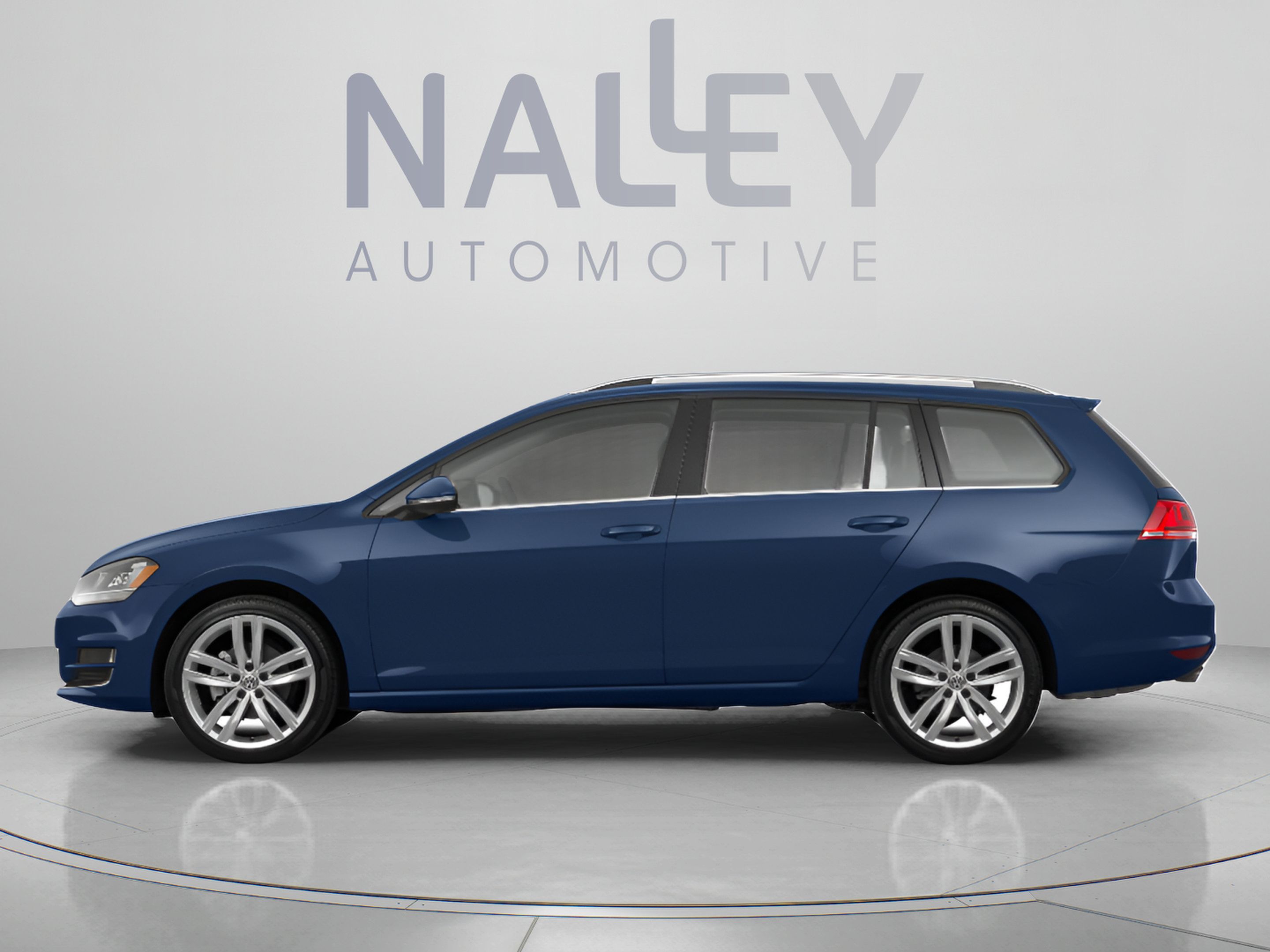 Used 2015 Volkswagen Golf TDI S FWD image 2