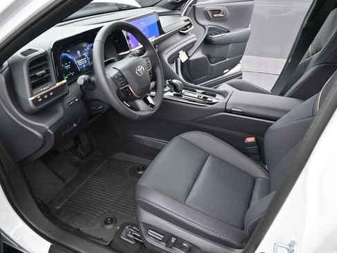 New 2026 Toyota Crown Signia w/ Advanced Technology Package image 4