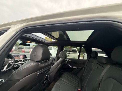 Used 2019 BMW X5 xDrive40i w/ Premium Package AWD/4WD image 35