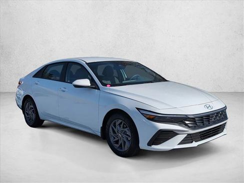 New 2026 Hyundai Elantra Blue image 7