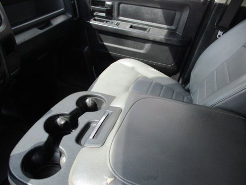 Used 2016 RAM 3500 Tradesman image 22