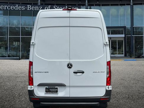 New 2025 Mercedes-Benz Sprinter 3500 image 5