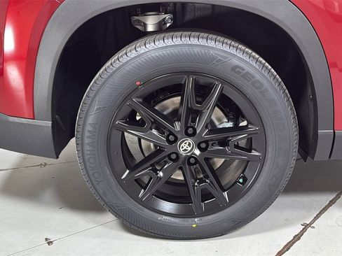 New 2026 Toyota Grand Highlander AWD Hybrid image 23