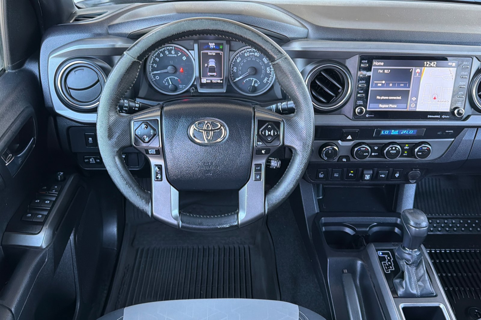 Used 2023 Toyota Tacoma TRD Sport w/ Advanced Technology Package AWD/4WD image 18