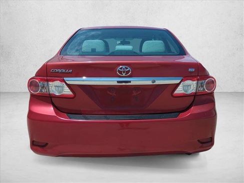 Used 2013 Toyota Corolla LE w/ Preferred Accessory Pkg #2 FWD image 6