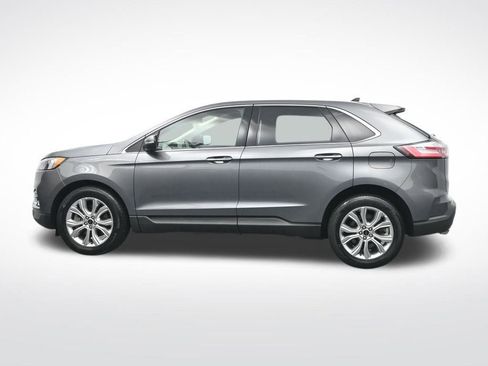 Used 2024 Ford Edge Titanium image 10