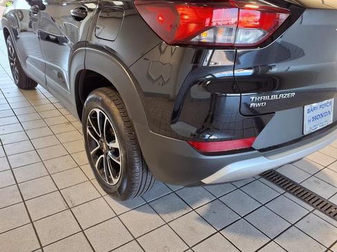 Used 2026 Chevrolet TrailBlazer LT AWD/4WD image 19