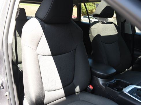 Used 2024 Toyota RAV4 XLE w/ Convenience Package FWD image 27