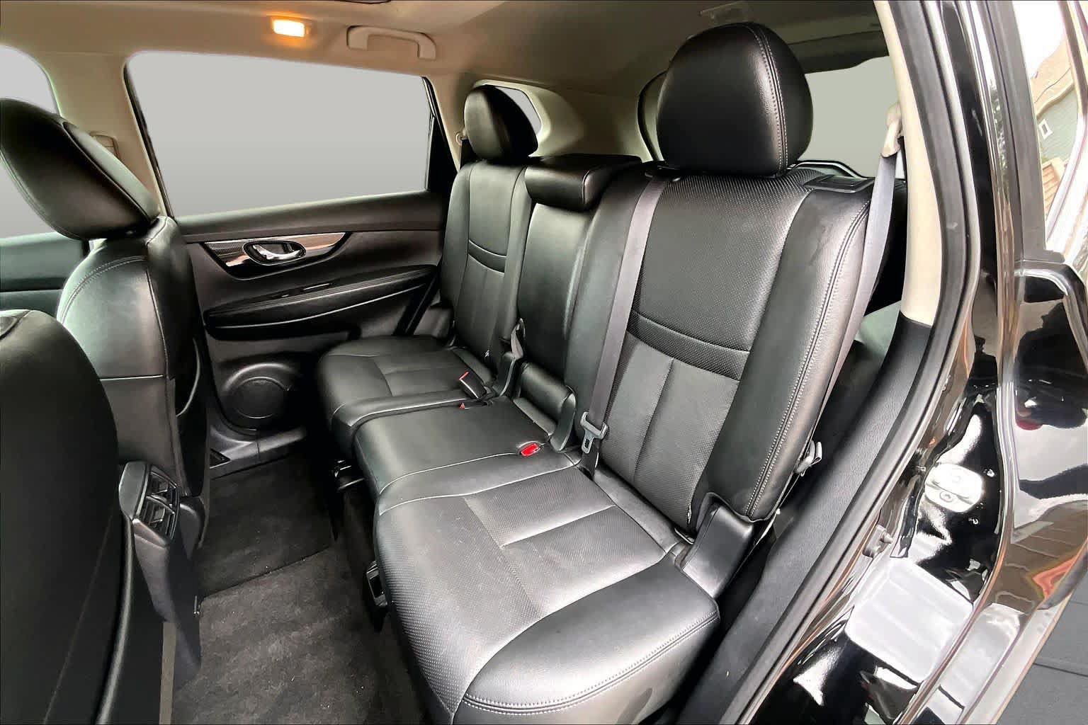 Used 2020 Nissan Rogue SL w/ Premium Package FWD image 19