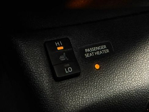 Used 2016 Toyota Prius Four w/ Protection Package FWD image 33