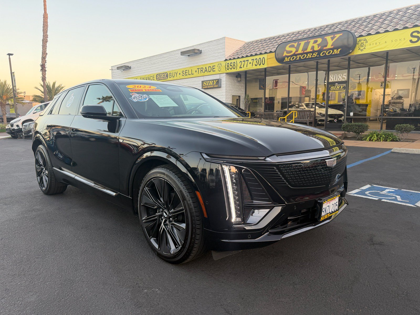Used 2024 Cadillac Lyriq Sport AWD/4WD image 1