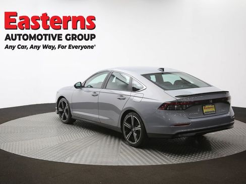 Used 2025 Honda Accord Sport image 65