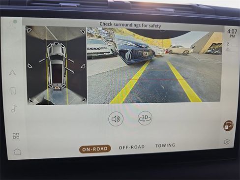 Used 2024 Land Rover Defender 130 X-Dynamic SE image 23