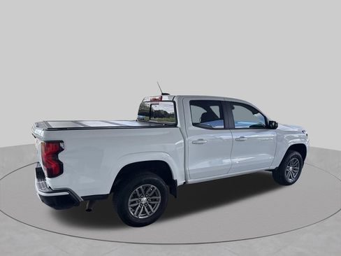 Used 2024 Chevrolet Colorado LT w/ LT Convenience Package II RWD image 9