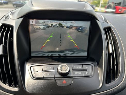 Used 2019 Ford Escape SEL AWD/4WD image 64