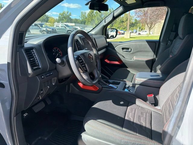 Used 2024 Nissan Frontier PRO-4X w/ Off-Road Protection Package AWD/4WD image 17