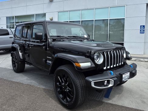 Certified 2023 Jeep Wrangler Sahara image 6