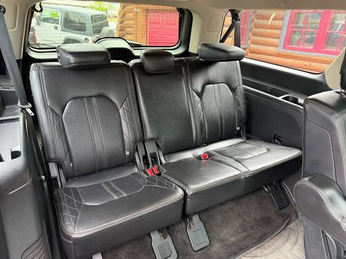 Used 2018 Ford Expedition Max Platinum AWD/4WD image 25