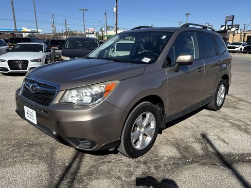 Used 2015 Subaru Forester 2.5i Premium image 7