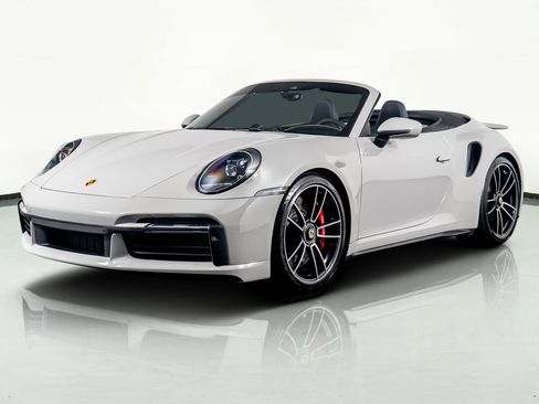 Used 2022 Porsche 911 Turbo image 21