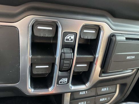 Certified 2023 Jeep Wrangler Sahara w/ Cold Weather Group image 41