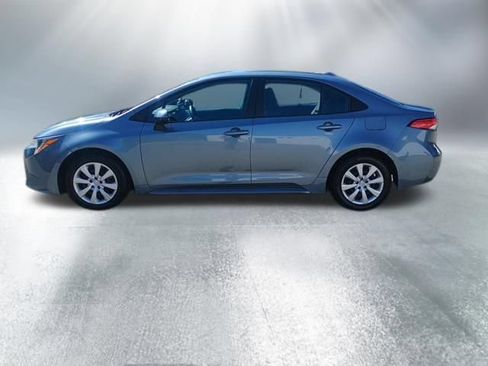 Used 2024 Toyota Corolla LE FWD image 2